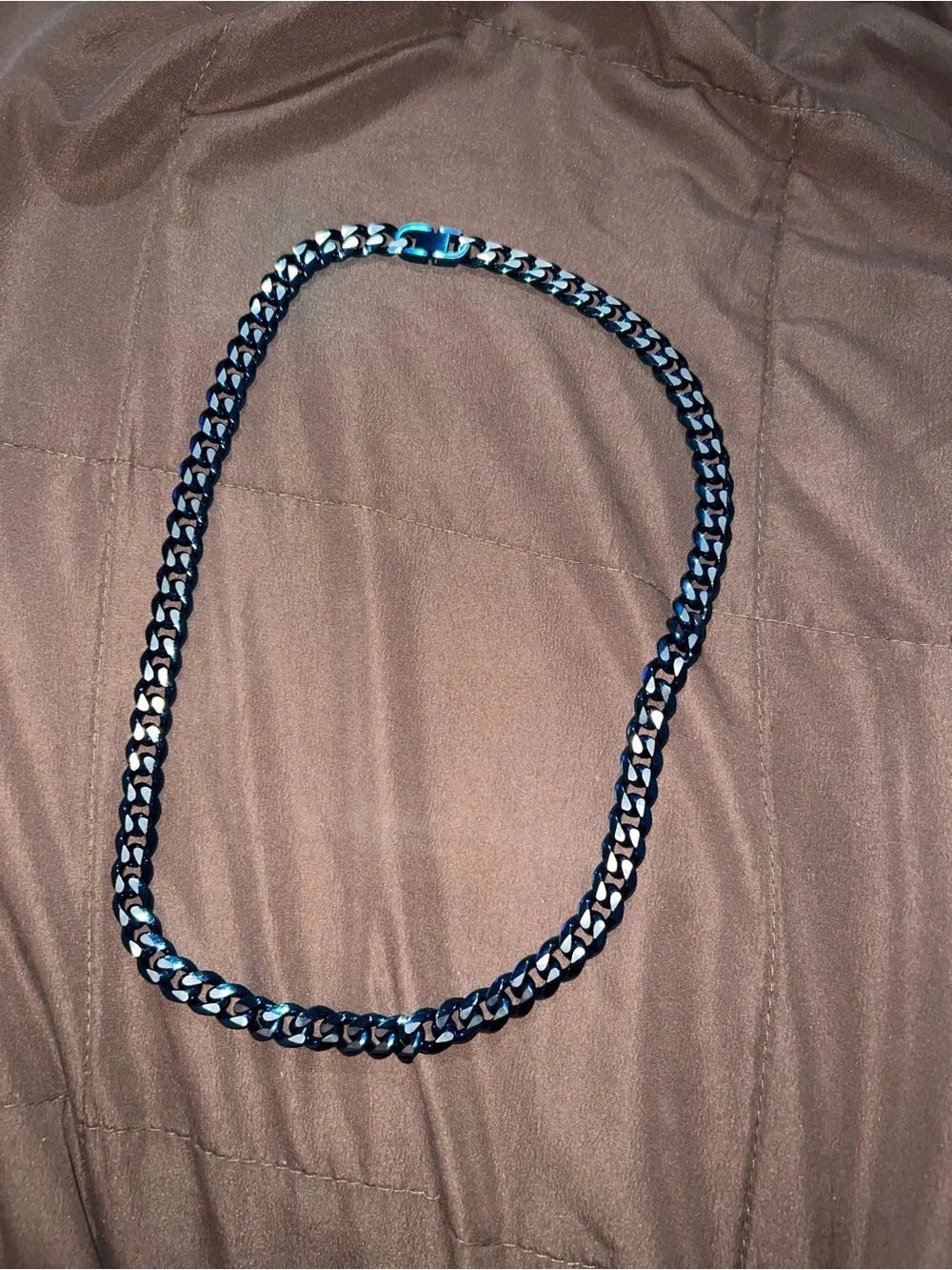 KAY JEWELERS Blue and Silver Two-Tone Cuban Link Necklace
